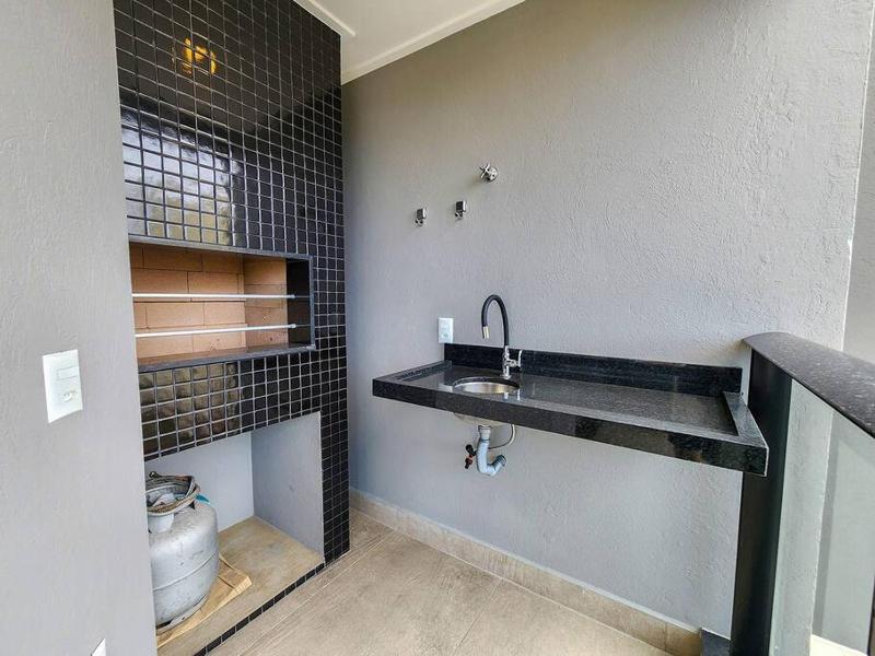 Apartamento novo com 3 quartos e 3 banheiros. - image 12