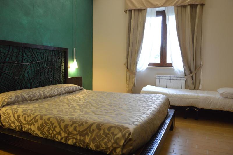 Standard Double Room image 3