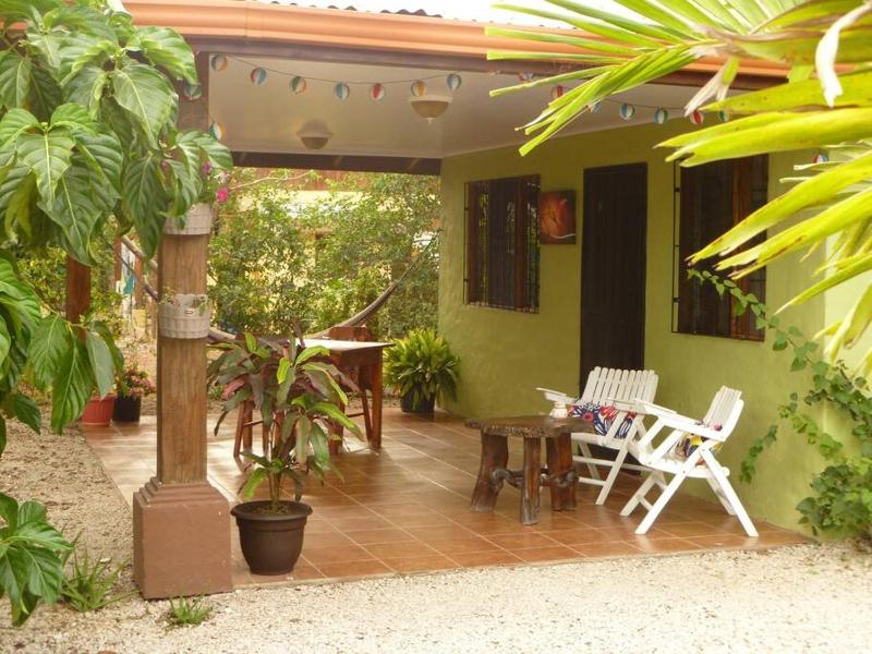 Samara-Papayas Place Images