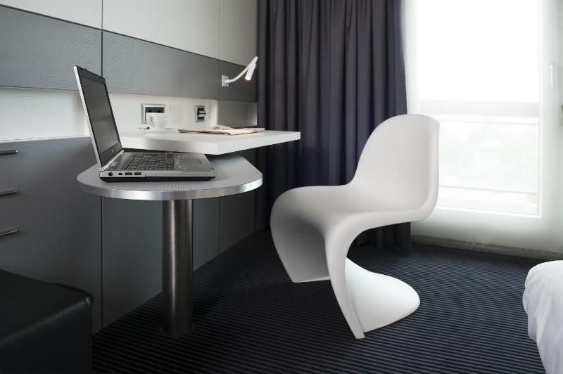Superior Double Room image 3