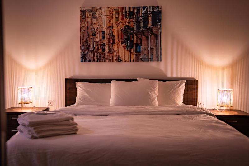 Designer 3 Bedroom / Bathroom Apartment in Swatar. Images