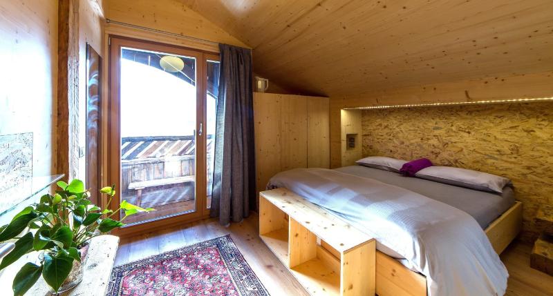Double Room with Mountain View image 3
