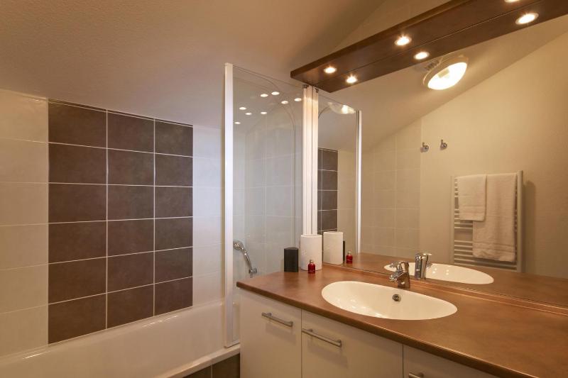 Two-Bedroom Apartment (6 Adults) image 3