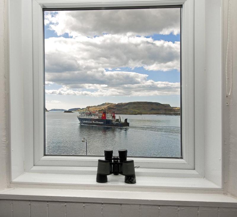 Double Room with Sea View image 2