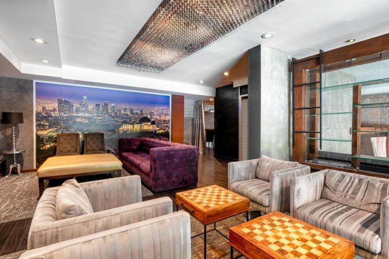 The O Hotel Trademark Collection by Wyndham - image 3