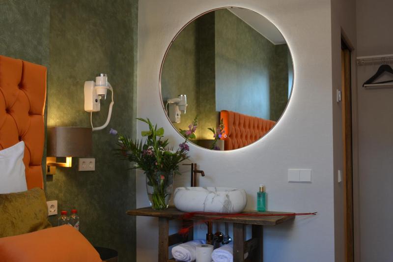The IF Boutique hotel - image 10