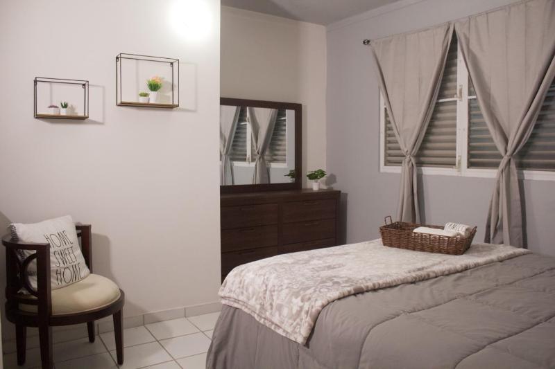 One-Bedroom Apartment image 3