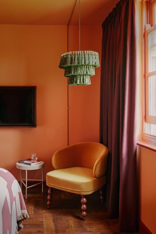 Locke Room image 3