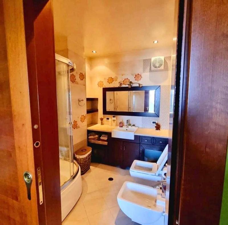 Center EasyStay Penthouse Apartments - image 12