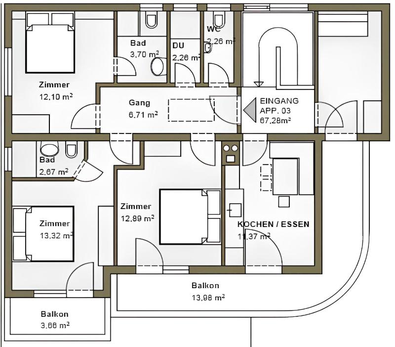 Four-Bedroom Apartment with Balcony and Mountain View   image 2