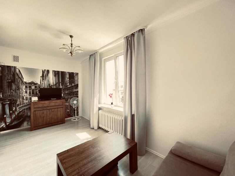 EASY RENT- Lublin Chopina CityCentre Free Parking 24h Check-in - image 13