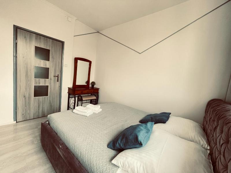 EASY RENT- Lublin Chopina CityCentre Free Parking 24h Check-in - image 2