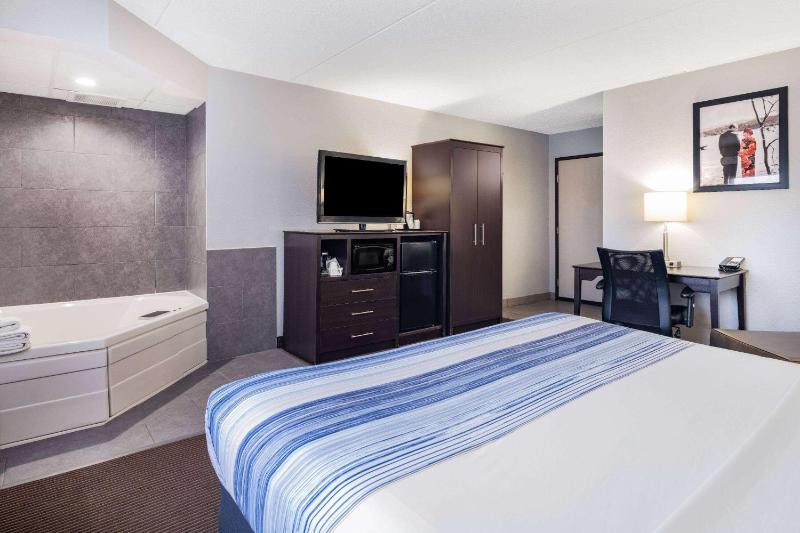 King Studio Suite - Non-Smoking image 1