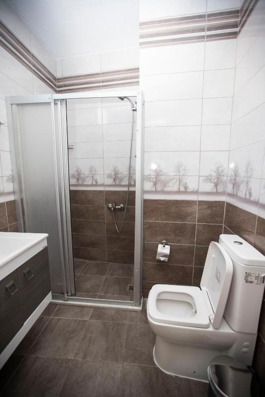 Standard Twin Room image 2