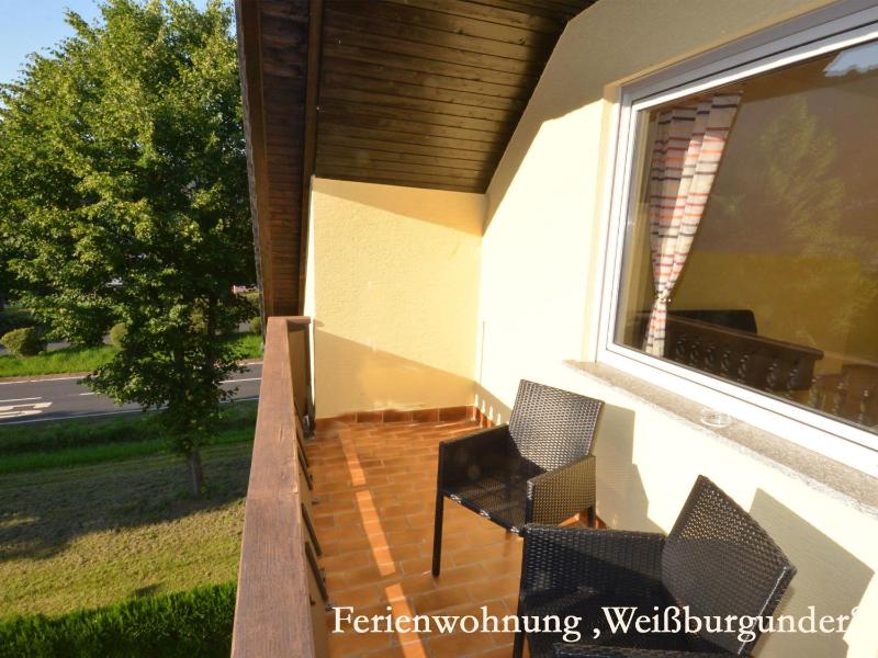 Two-Bedroom Apartment - Weißburgunder image 4