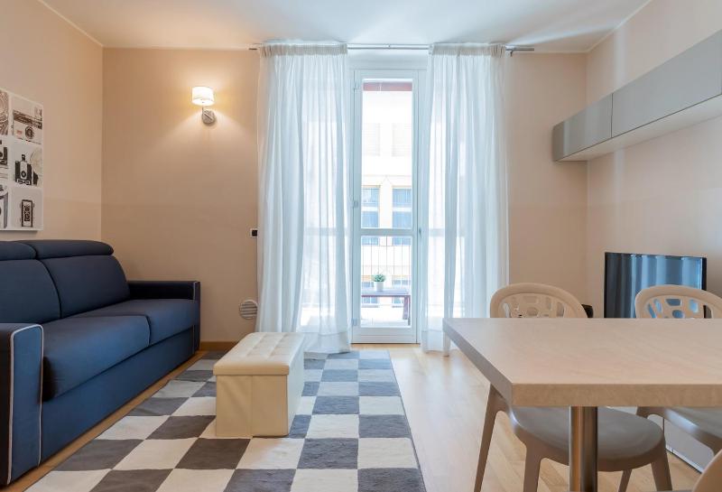 One-Bedroom Apartment with Balcony (4 Adults) - Via Oldofredi 7 image 4