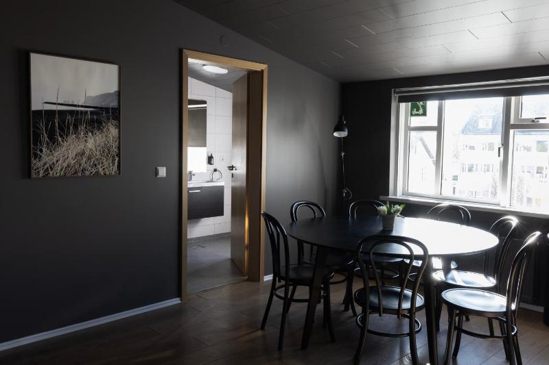 Rey Apartments - image 9