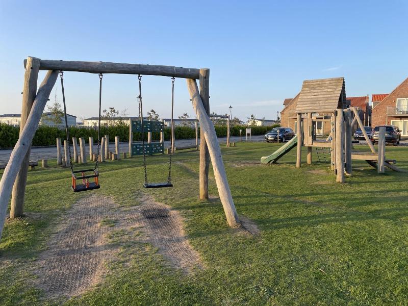 Bay Dream - Part of the The Bay Filey Holiday Village with pool gym and direct beach access pub restaurant tennis and meadows walks - image 20