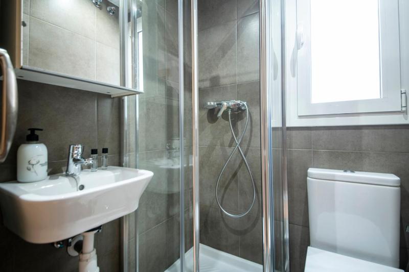 You Stylish Sagrada Familia Apartments - image 12