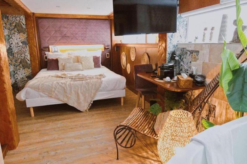Superior Suite image 4