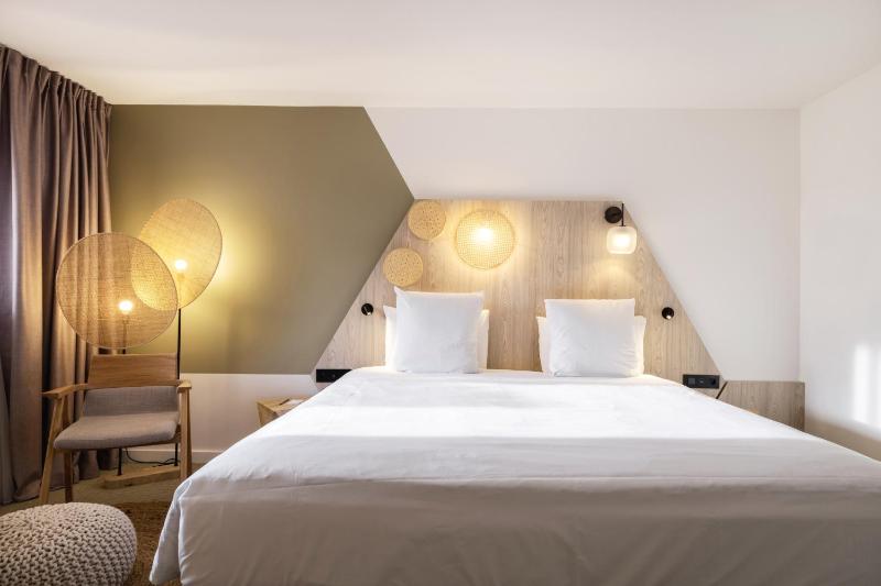 Privilege Double Room image 1