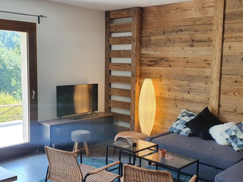 St-Jean-de-Sixt : Appartement 3 Chambres, Terrasse & Parking - FR-1-459-190 Images