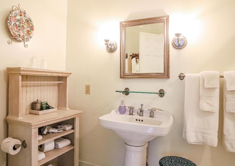 Superior King Room image 2