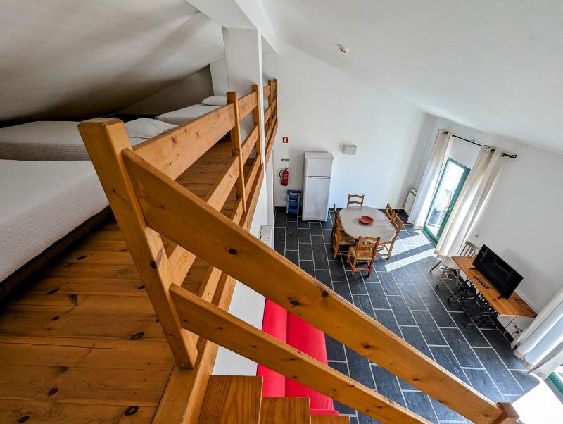 One-Bedroom Apartment with Mezzanine image 4