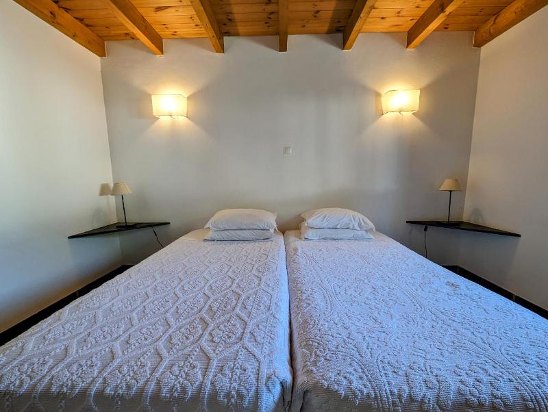 One-Bedroom Apartment with Mezzanine image 3