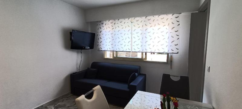 Casa Bella Vita - Beachfront studio apartment - image 20