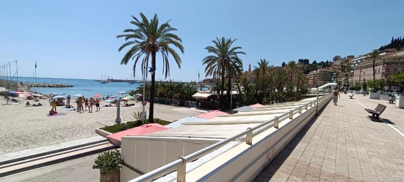 Casa Bella Vita - Beachfront studio apartment - image 19