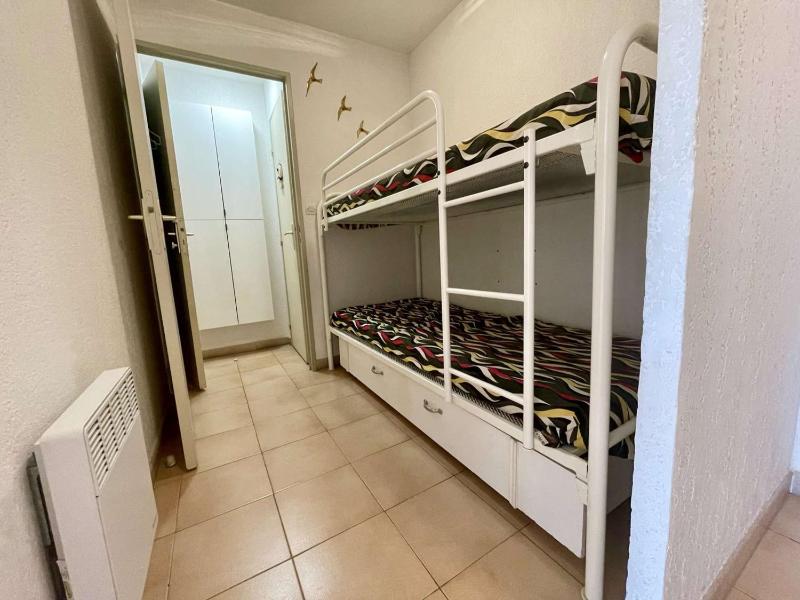 Appartement climatisé 2 pièces cabine 4 couchages proche plage et centre Cavalaire-sur-Mer - FR-1-226B-171 - image 23