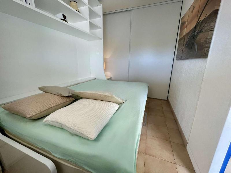 Appartement climatisé 2 pièces cabine 4 couchages proche plage et centre Cavalaire-sur-Mer - FR-1-226B-171 - image 3