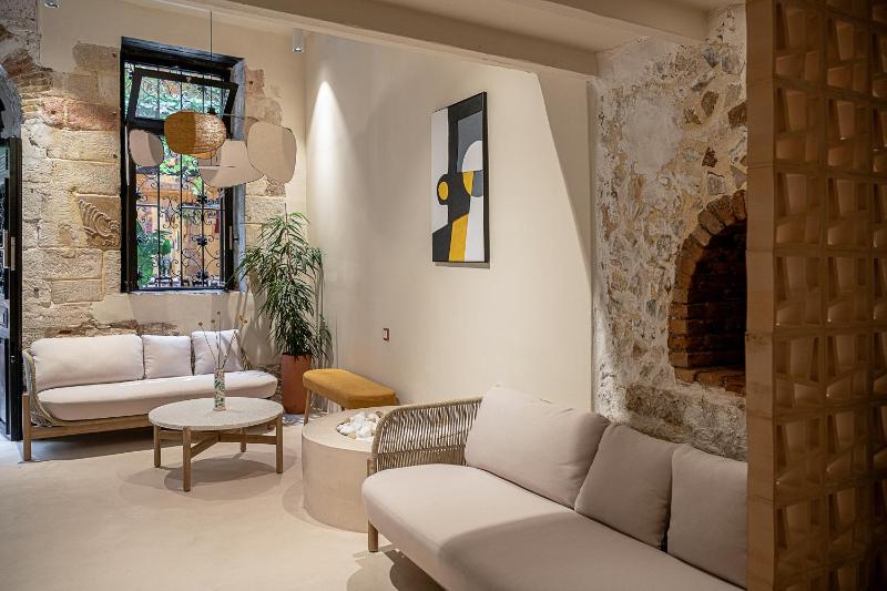 Faedra Residence - image 8