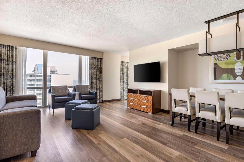 Hilton Vacation Club Oceanaire Virginia Beach - image 32