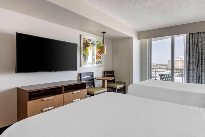 Hilton Vacation Club Oceanaire Virginia Beach - image 6