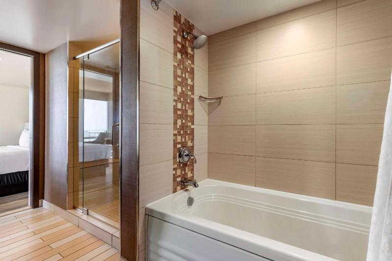 Hilton Vacation Club Oceanaire Virginia Beach - image 42