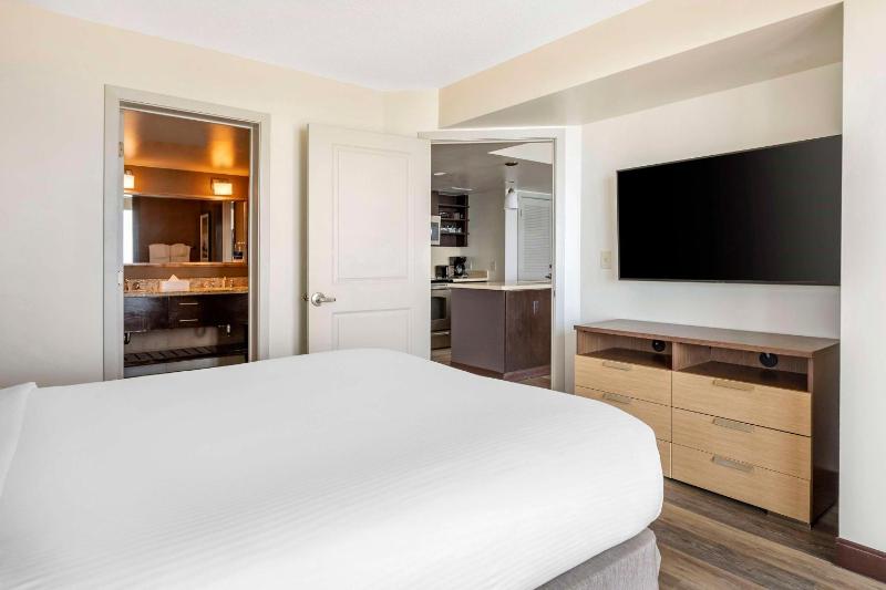 Hilton Vacation Club Oceanaire Virginia Beach - image 30