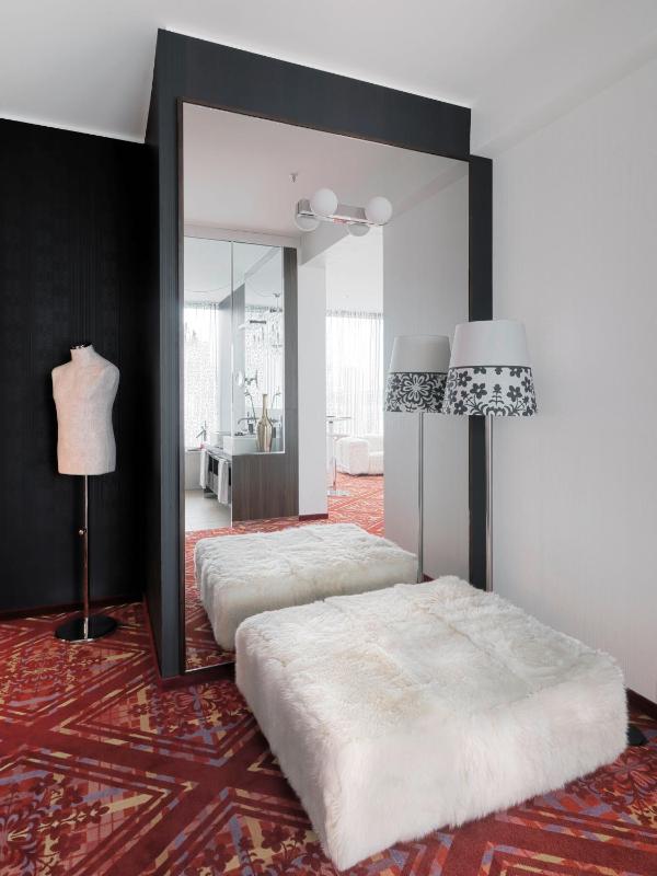 Diva Suite image 2