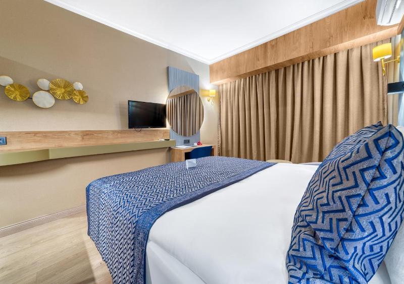 Numa Port Hotel - image 50