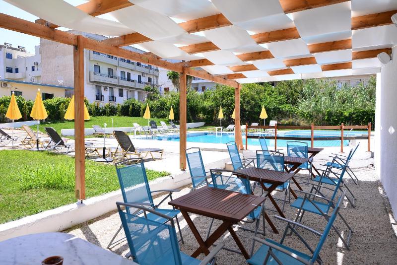 Arlen Beach Hotel - image 9