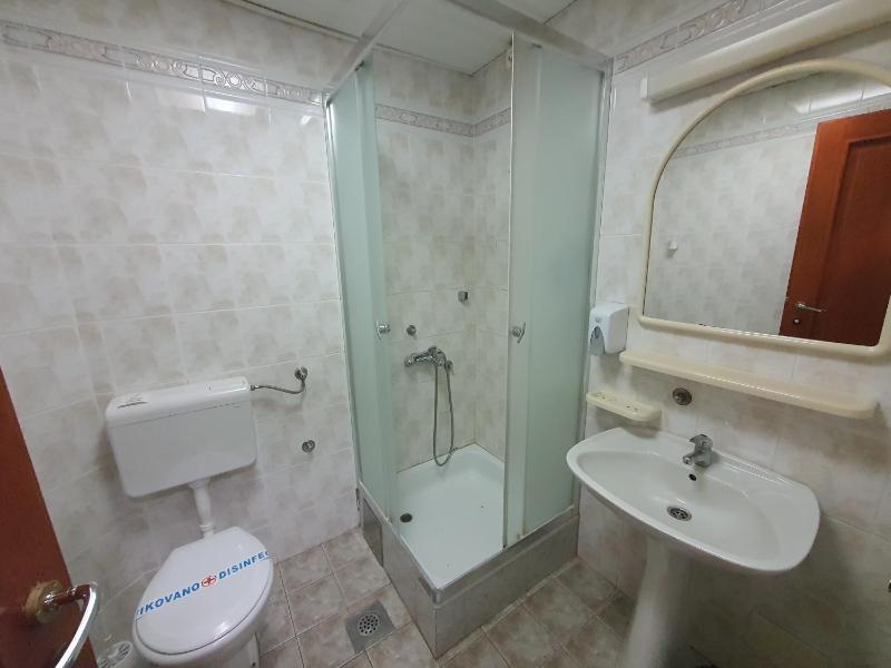 Twin Room with Terrace image 4