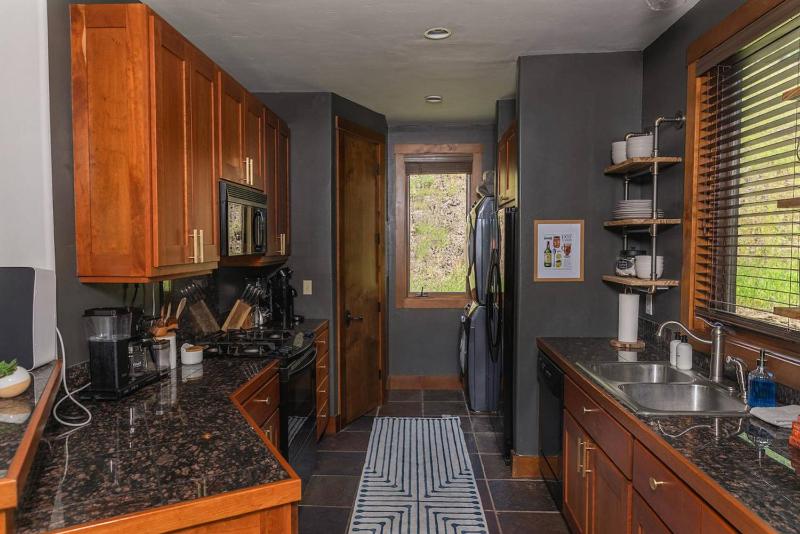 Terraces 401B ~ The Hot Toddy - image 26