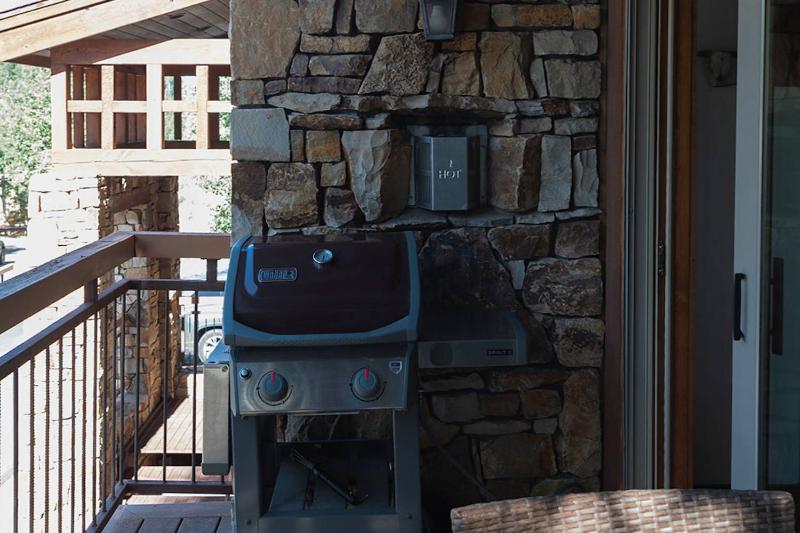 Terraces 401B ~ The Hot Toddy - image 32