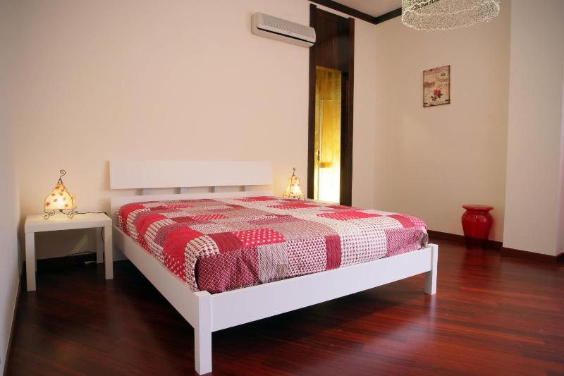 Triple Room with Private Bathroom image 4
