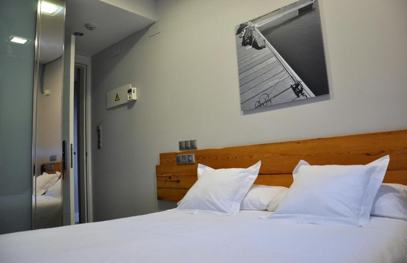 Budget Double Room image 1