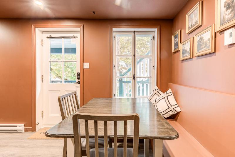 North House - Quebec City 2 Bedroom Treasure - image 11