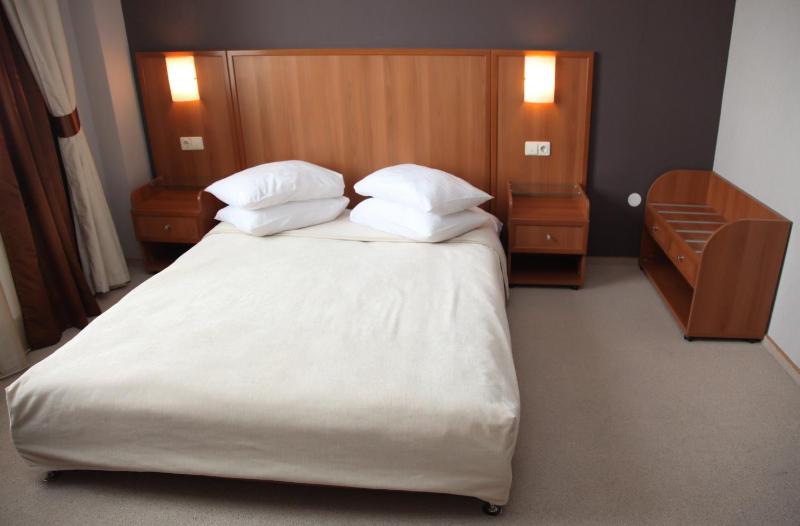 Double Room image 1