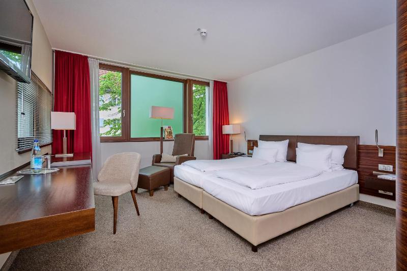 Standard Double Room image 1