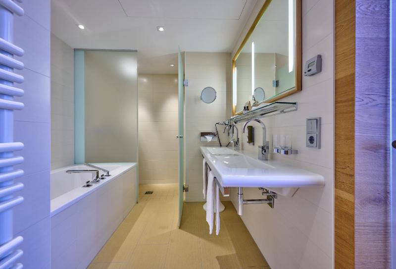 Suite image 2